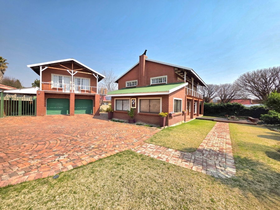 4 Bedroom Property for Sale in La Provance Free State